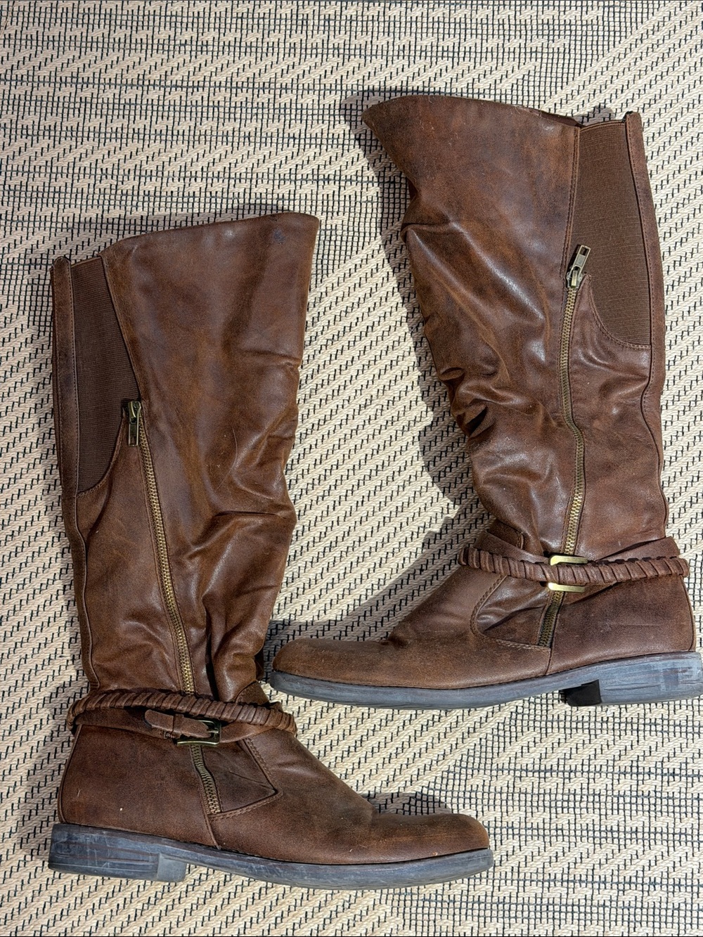 Women's Brown Knee-High Braided Strap Heeled Boots Sz 10